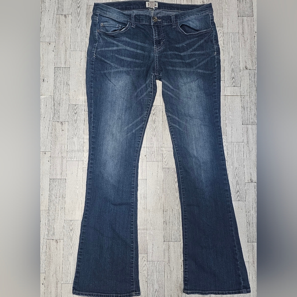 Women's Mudd Jeans - Size 17